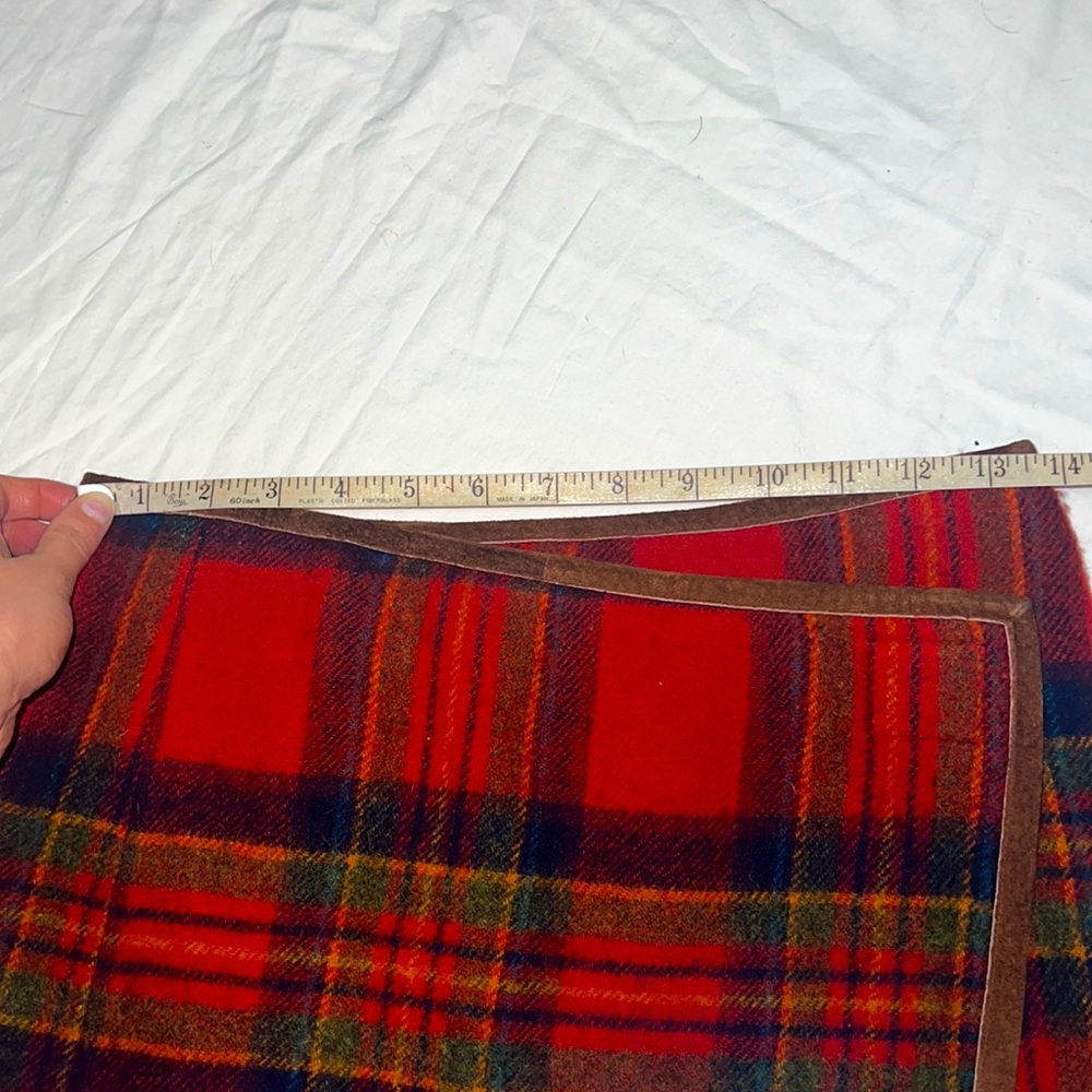 Vintage 90’s Ralph Lauren Lambswool Red Plaid Wrap Skirt, size small - Picture 6 of 8